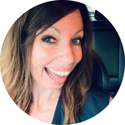 Nathalie, administratif et gestion des chantiers chez Altys Toiture Salleboeuf
